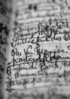photo d'un carnet avec une écriture manuscrite où l'on voit écrit "Pas vu Maurice"