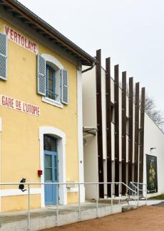 façade de la Gare de l'Utopie